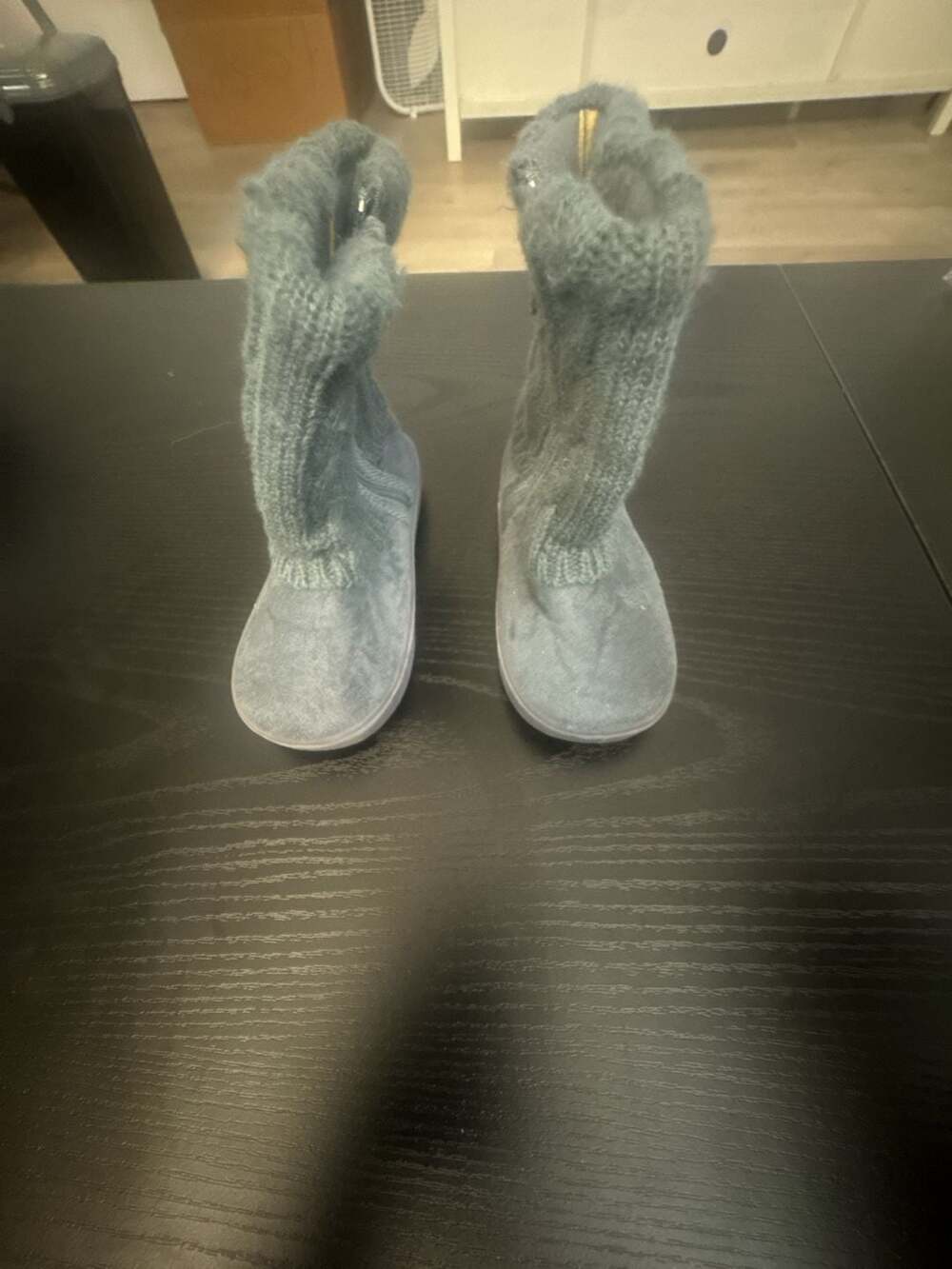 Toddler Kids Grey Cable Knit Button Suede Winter Boots Size 8